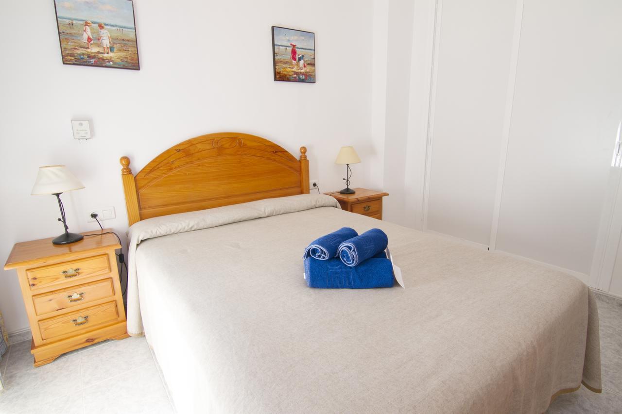 Pulguilla E Menyber Apartment Nerja Bagian luar foto