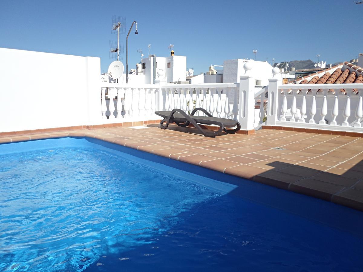 Pulguilla E Menyber Apartment Nerja Bagian luar foto